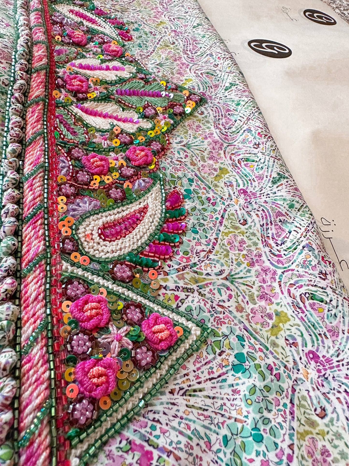 Paisley bloom