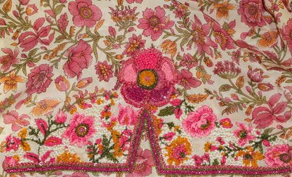 The Rosy Cameo Tapestry