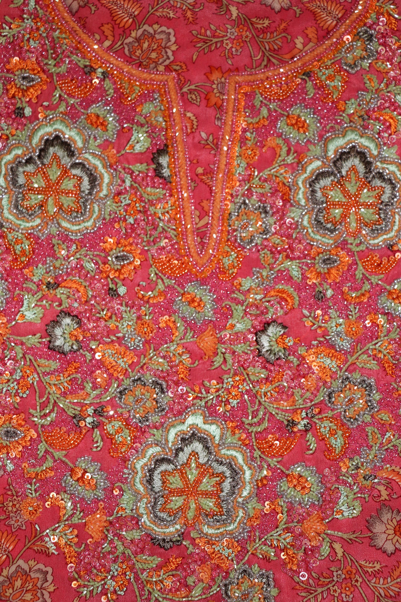 Vintage Bloomscape in Cerise